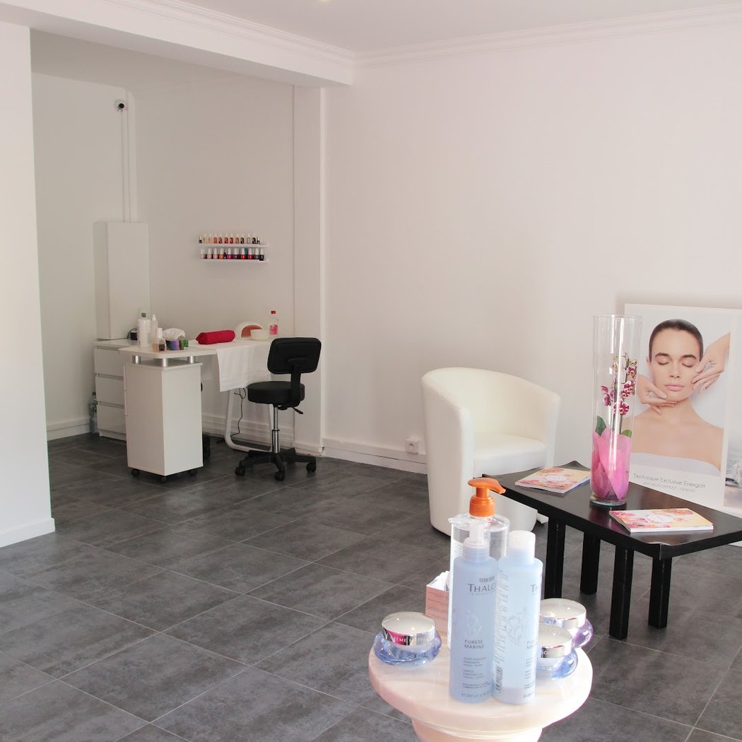 Belle jour et Nuit KOBIDO Massage THAI 2